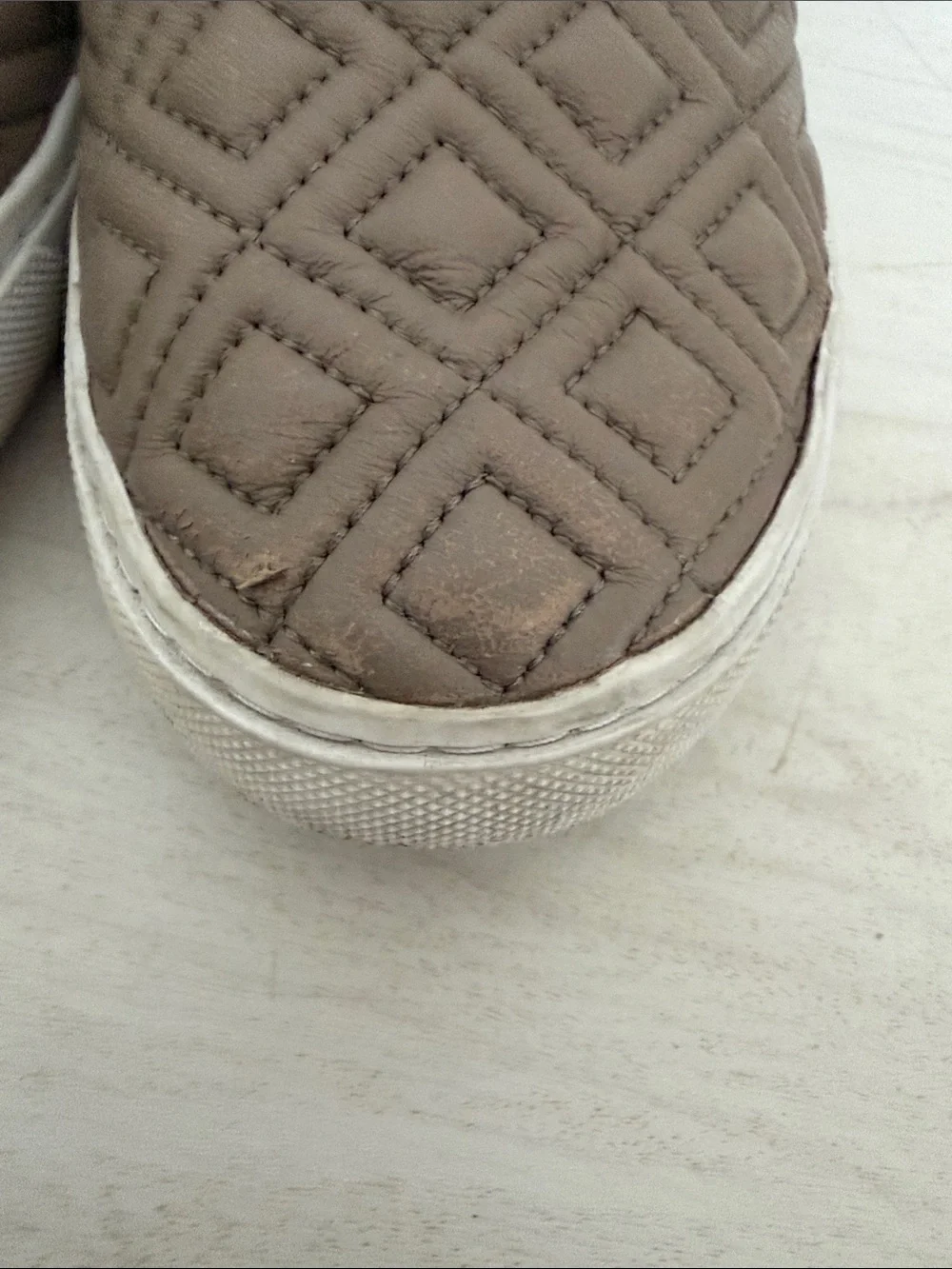 Tory Burch Quilted Slip-On leather Sneakers in Taupe 6 1/2